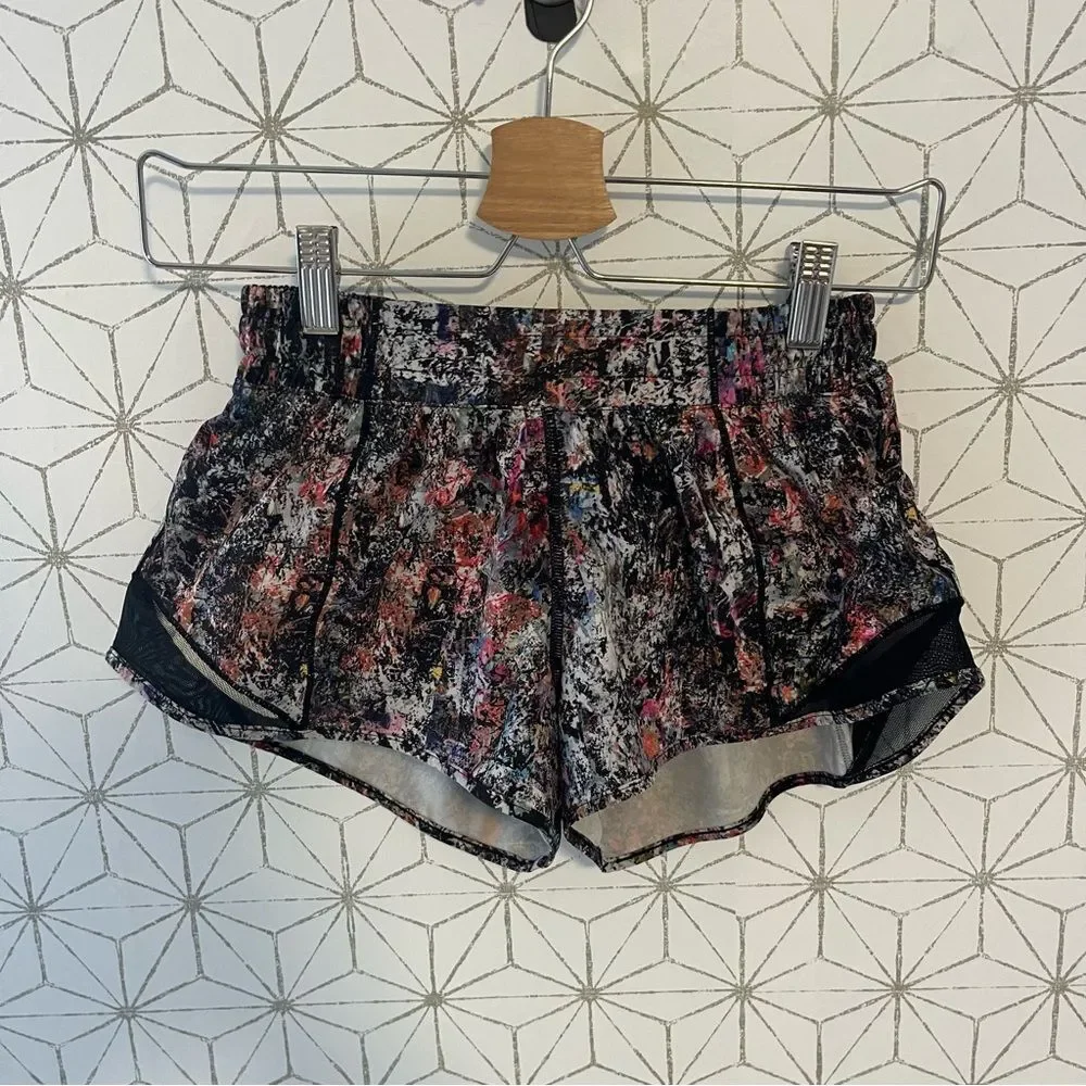 Lululemon Hotty Hot Short II *2.5